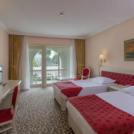 Kremlin Palace 5*