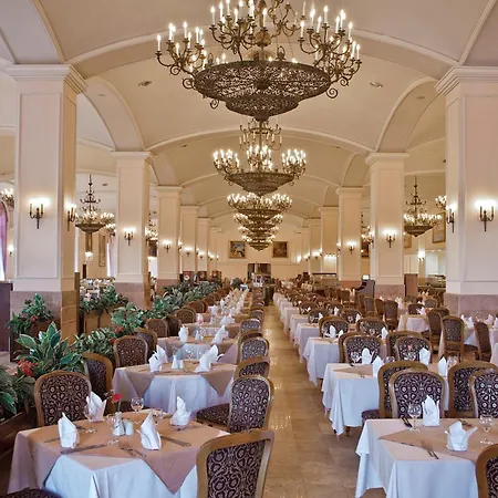Kremlin Palace Resort 5*
