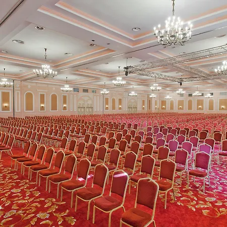 Kremlin Palace 5*