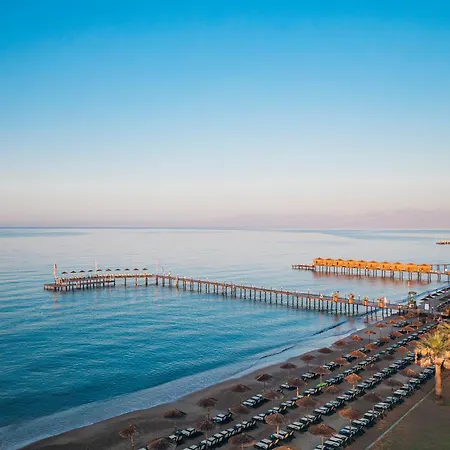 Üdülőközpont Kremlin Palace Antalya