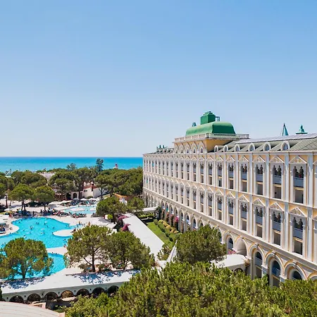 Kremlin Palace 5*