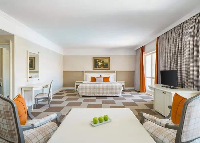 Kremlin Palace Resort